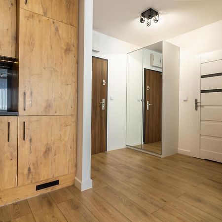 Apartament Near Sky Tower Breslavia Esterno foto