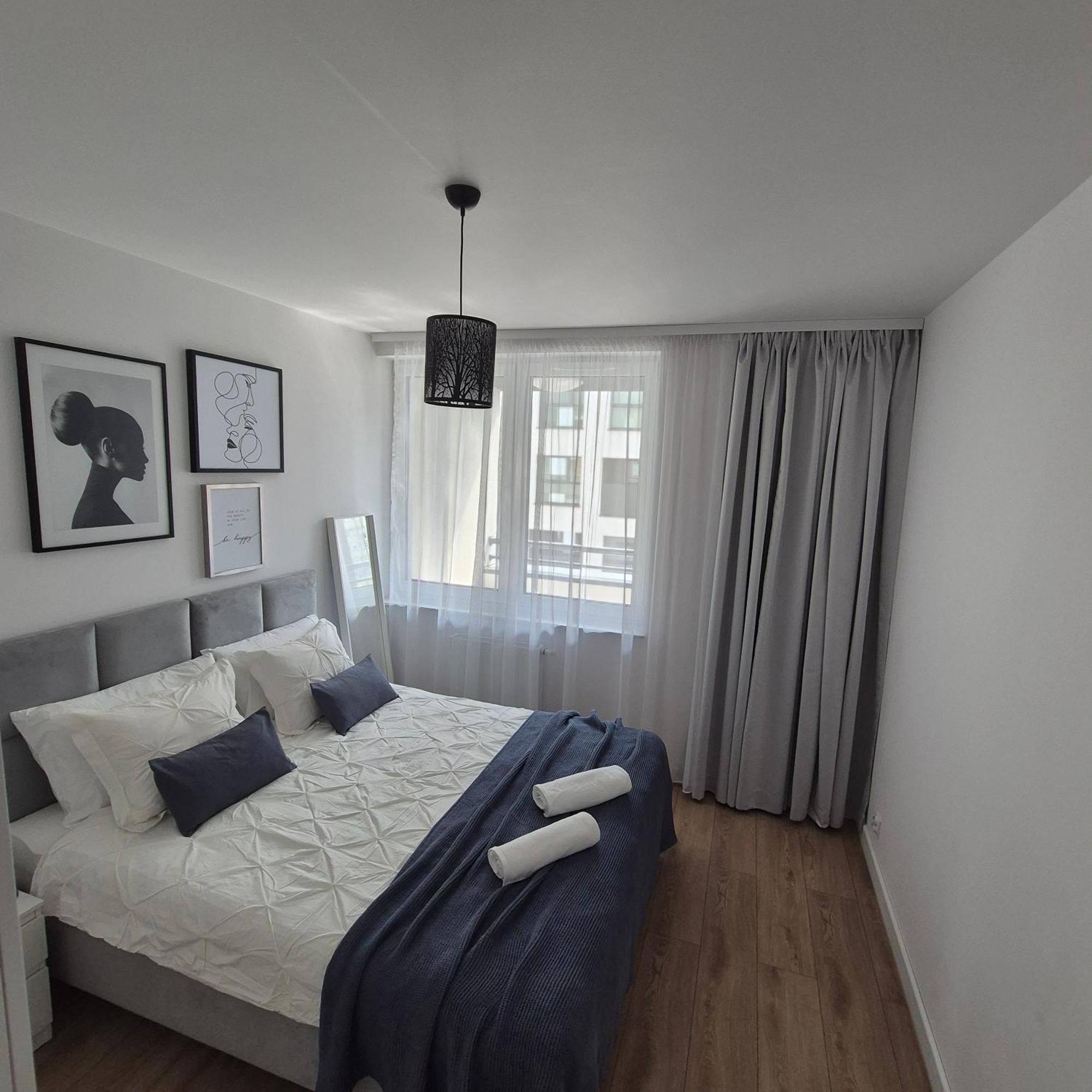 Apartament Near Sky Tower Breslavia Esterno foto